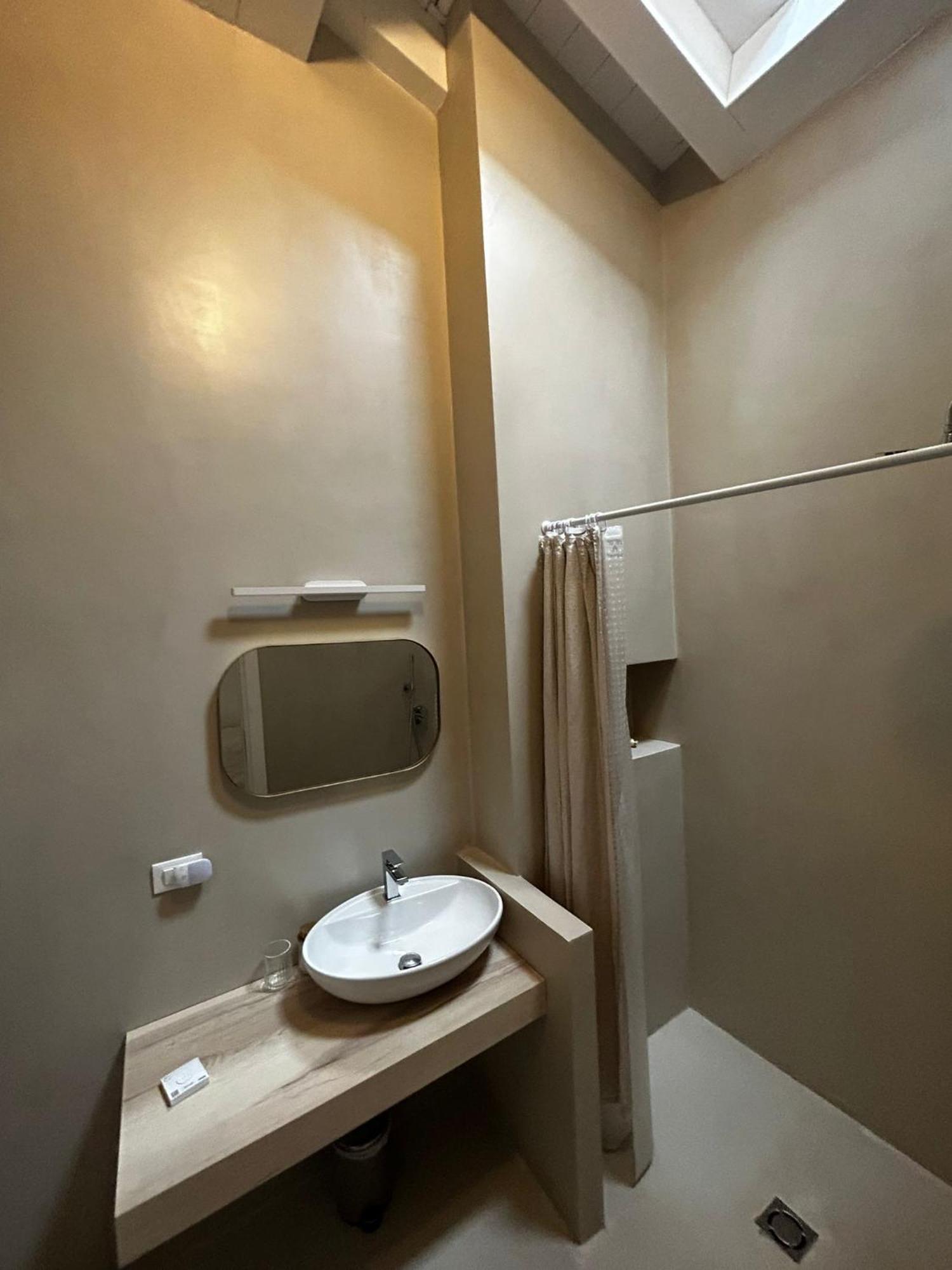 Waterfront Balcony I Grani 5 Resort Grand Suite Livorno Ngoại thất bức ảnh