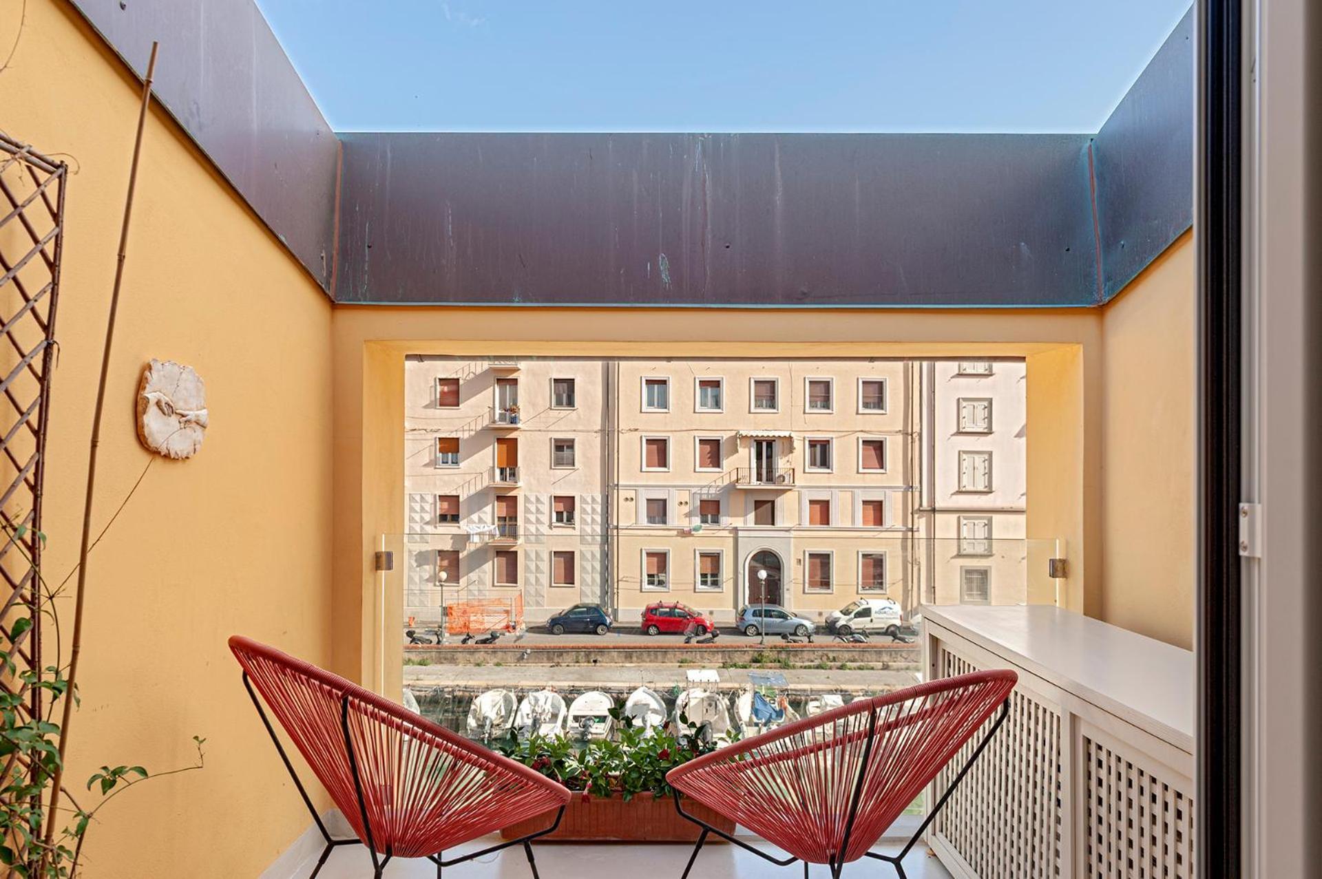 Waterfront Balcony I Grani 5 Resort Grand Suite Livorno Ngoại thất bức ảnh